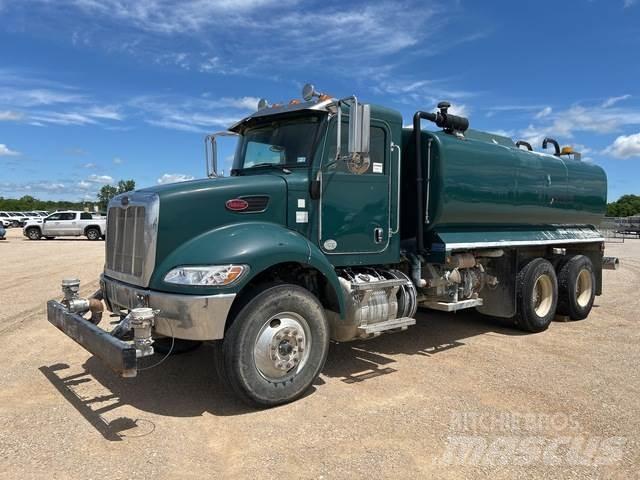 Peterbilt 348 Autocisterne