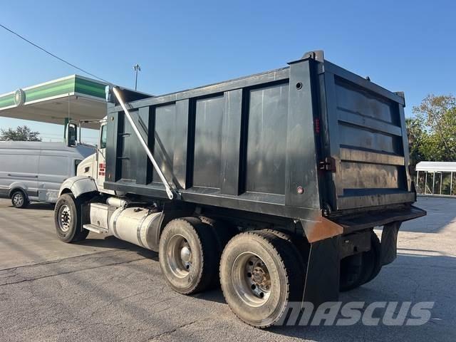 Peterbilt 384 Camion ribaltabili