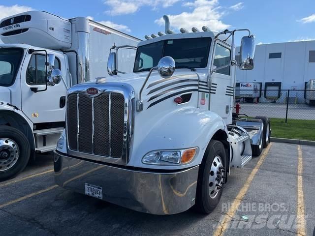 Peterbilt 384 Motrici e Trattori Stradali