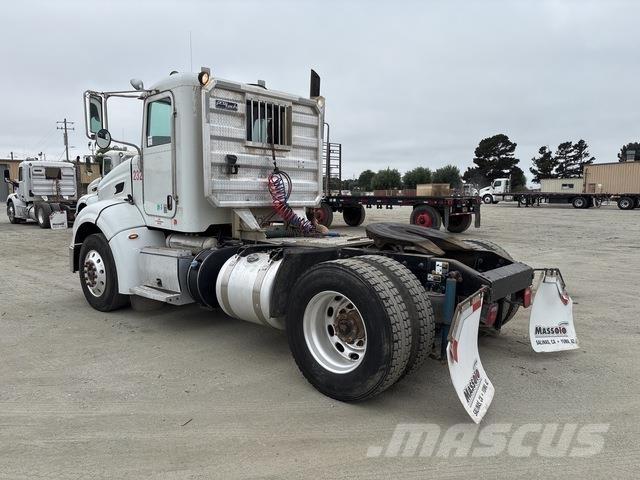 Peterbilt 384 Motrici e Trattori Stradali