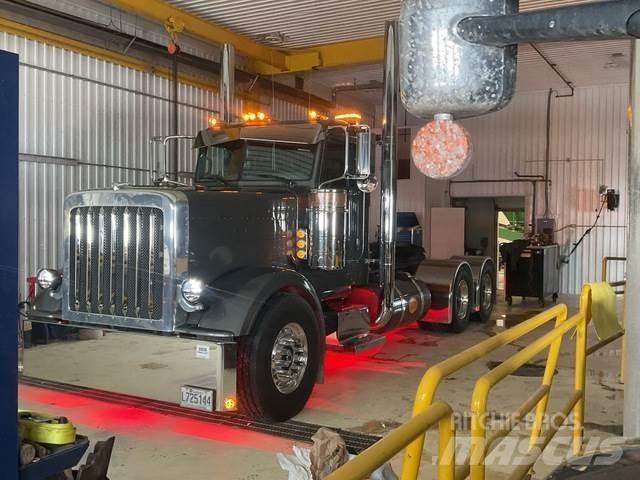 Peterbilt 388 Motrici e Trattori Stradali