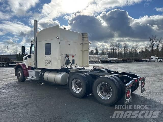 Peterbilt 567 Motrici e Trattori Stradali
