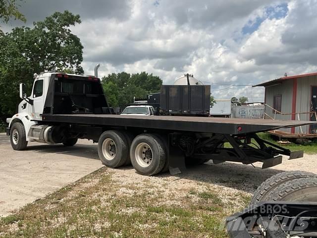Peterbilt 567 Carroattrezzi
