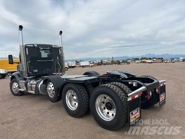 Peterbilt 567 Motrici e Trattori Stradali