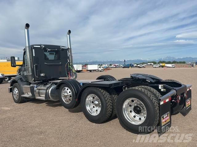 Peterbilt 567 Motrici e Trattori Stradali