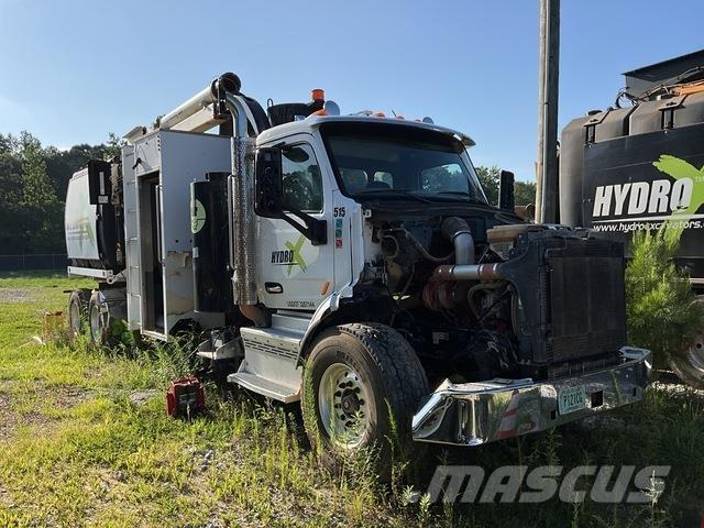 Peterbilt 567 Escavatori cingolati