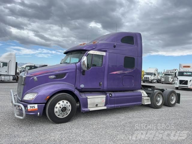 Peterbilt 587 Motrici e Trattori Stradali