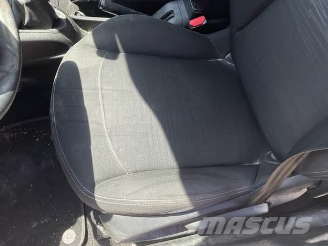 Peugeot 208 Auto