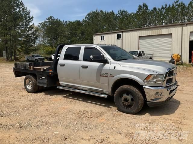 RAM 3500 Camion con sponde ribaltabili