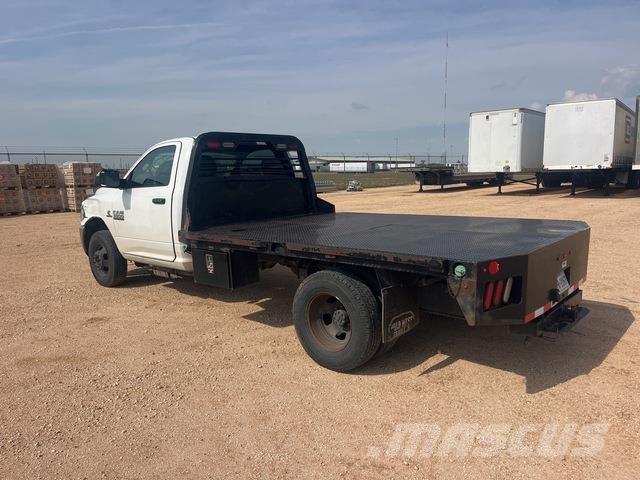 RAM 3500 Camion con sponde ribaltabili