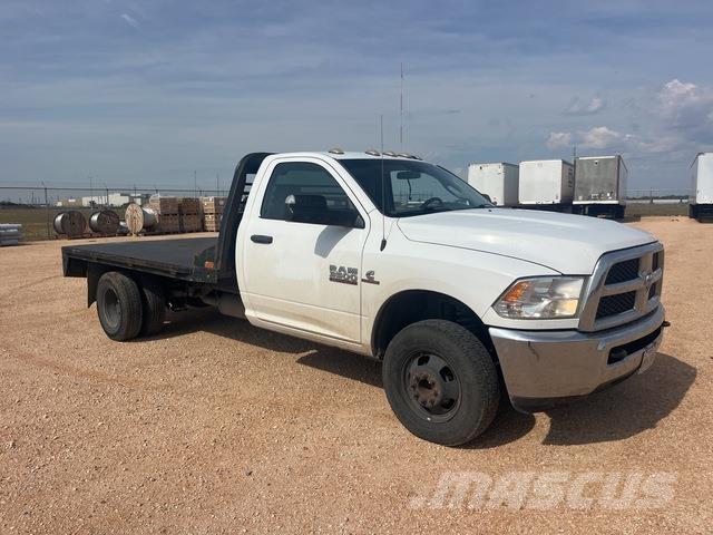 RAM 3500 Camion con sponde ribaltabili