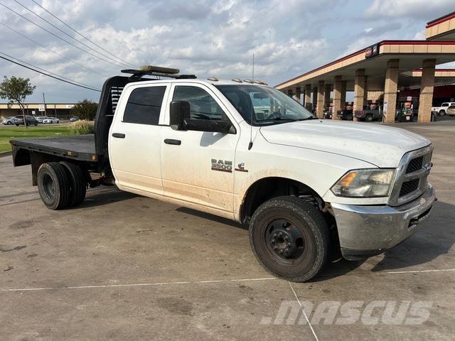 RAM 3500 Camion con sponde ribaltabili