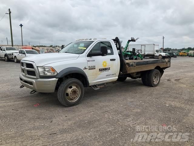 RAM 4500 Camion con sponde ribaltabili