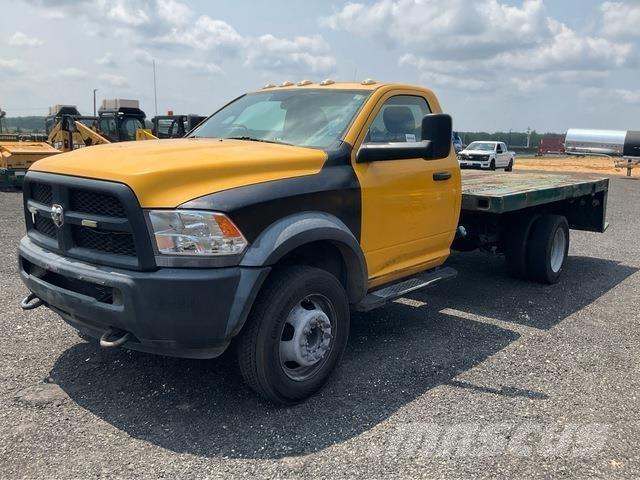 RAM 5500 Camion con sponde ribaltabili