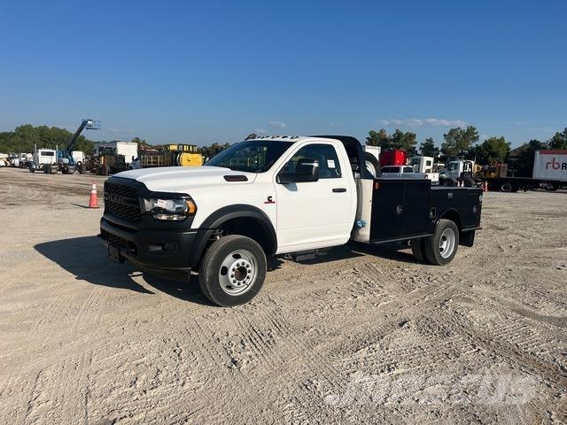 RAM 5500 Camion con sponde ribaltabili