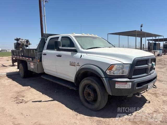 RAM 5500HD Camion con sponde ribaltabili