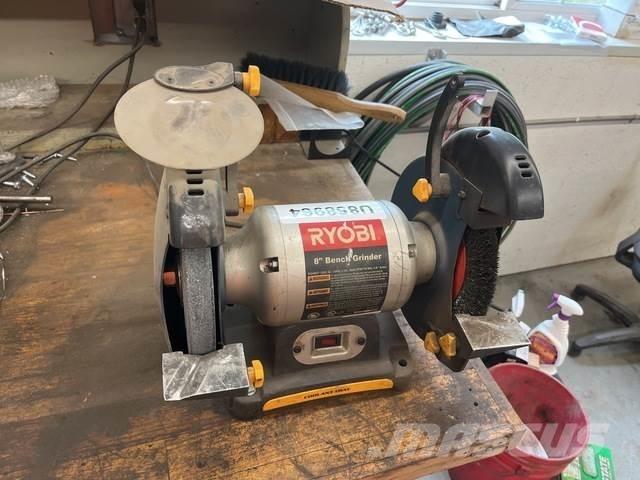  Ryobi BGH827 Macchine e impianti per macinazione