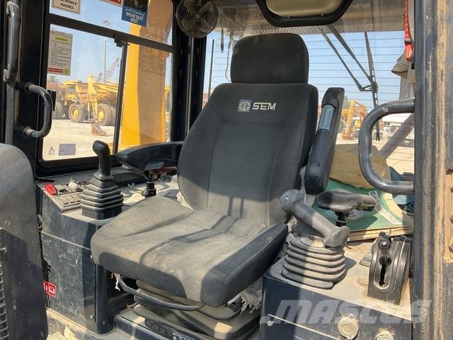 SEM 822D Dozer cingolati
