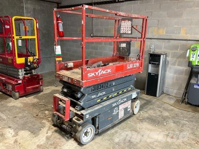 SkyJack 3219 Piattaforme a pantografo