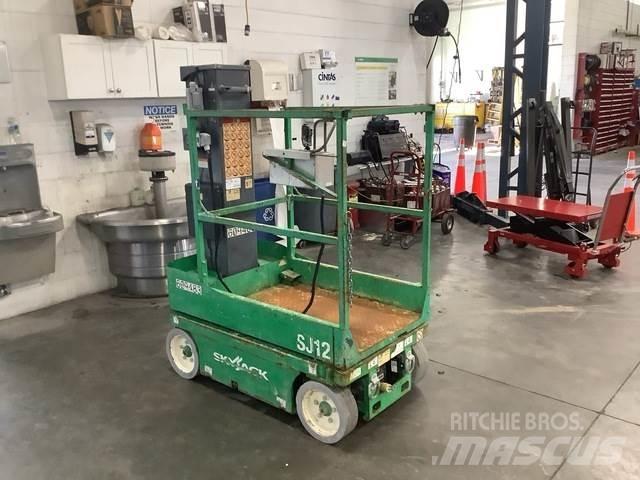 SkyJack SJ12 Sollevatori verticali