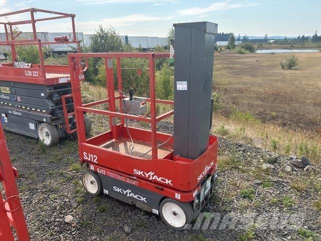 SkyJack SJ12 Sollevatori verticali