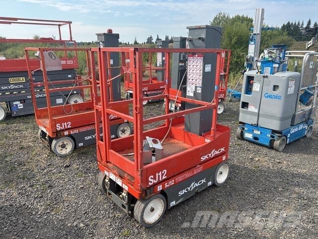 SkyJack SJ12 Sollevatori verticali