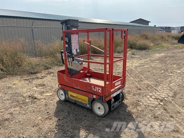 SkyJack SJ12 Sollevatori verticali