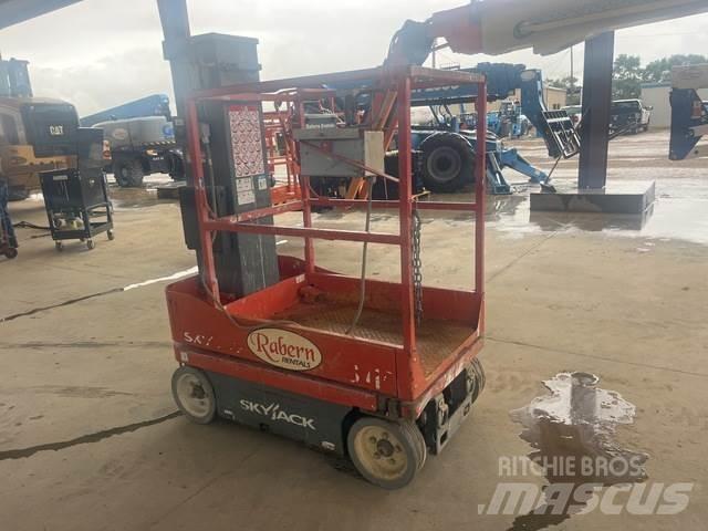 SkyJack SJ16 Sollevatori verticali