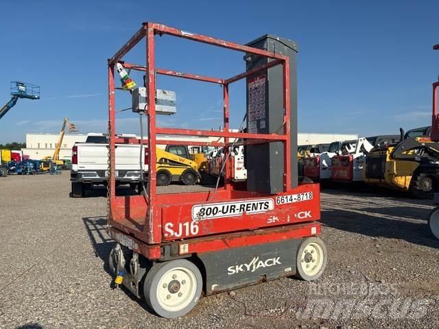 SkyJack SJ16 Sollevatori verticali