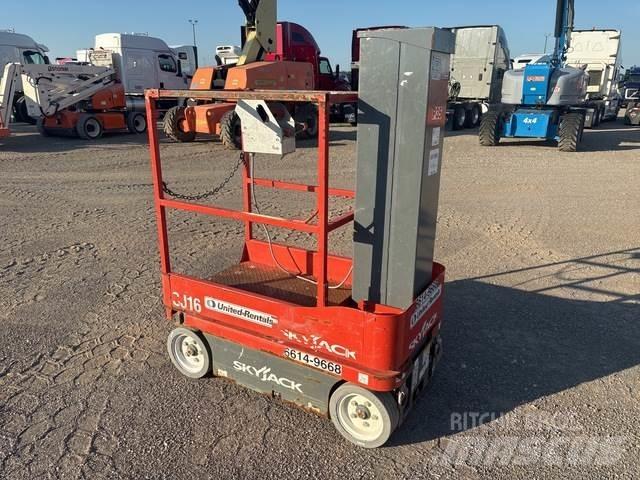 SkyJack SJ16 Sollevatori verticali