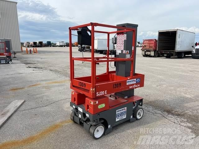SkyJack SJ20E Sollevatori verticali