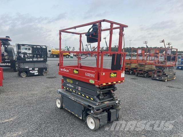 SkyJack SJ3219 Piattaforme a pantografo