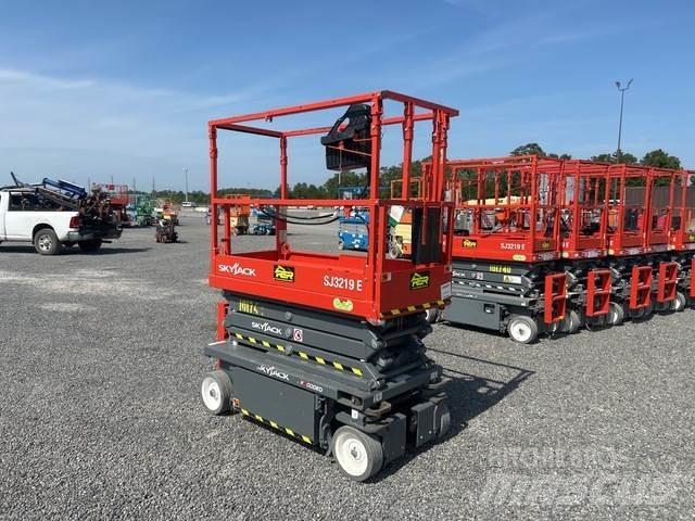 SkyJack SJ3219 Piattaforme a pantografo