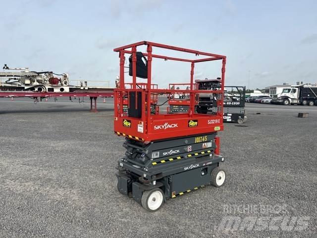 SkyJack SJ3219 Piattaforme a pantografo