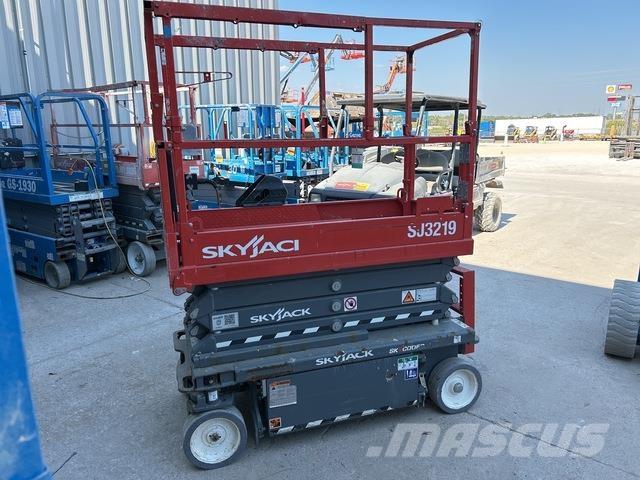 SkyJack SJ3219 Piattaforme a pantografo