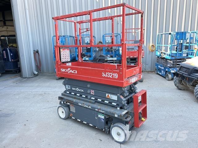 SkyJack SJ3219 Piattaforme a pantografo