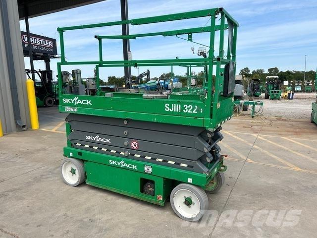 SkyJack SJ3226 Piattaforme a pantografo