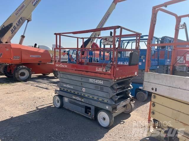 SkyJack SJ4632 Piattaforme a pantografo