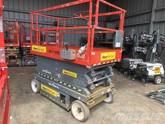 SkyJack SJ4632 Piattaforme a pantografo