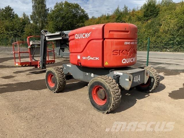 SkyJack SJ46AJ Piattaforme a braccio articolato