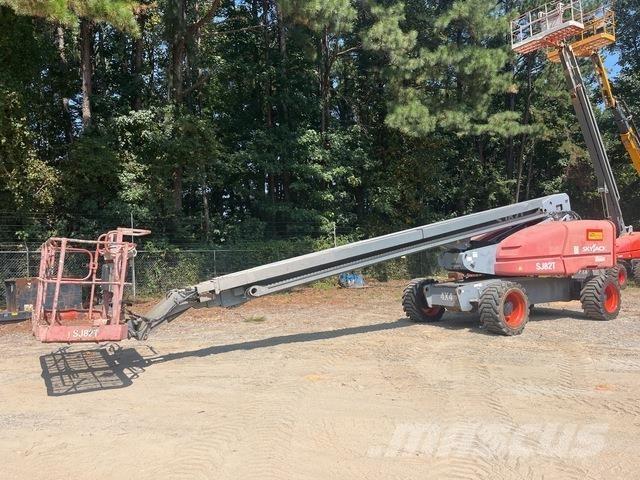 SkyJack SJ82T Piattaforme a braccio telescopico