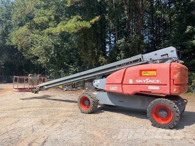 SkyJack SJ82T Piattaforme a braccio telescopico