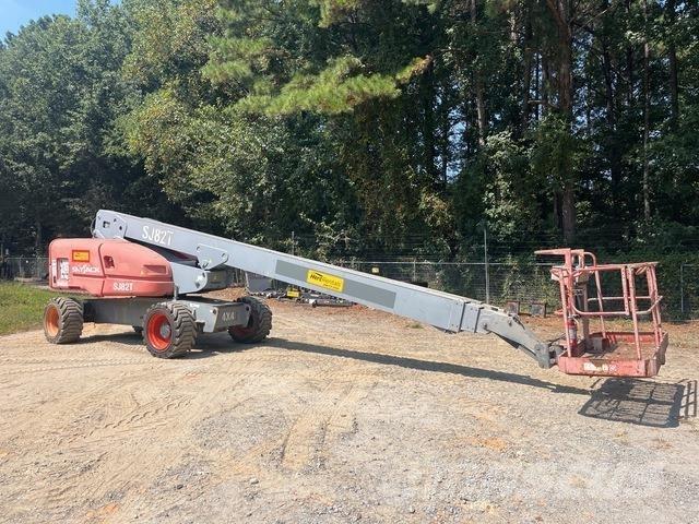 SkyJack SJ82T Piattaforme a braccio telescopico