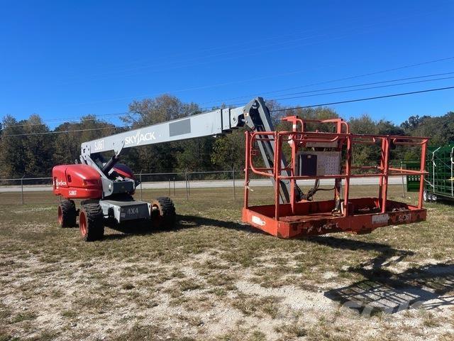 SkyJack SJ86T Piattaforme a braccio telescopico