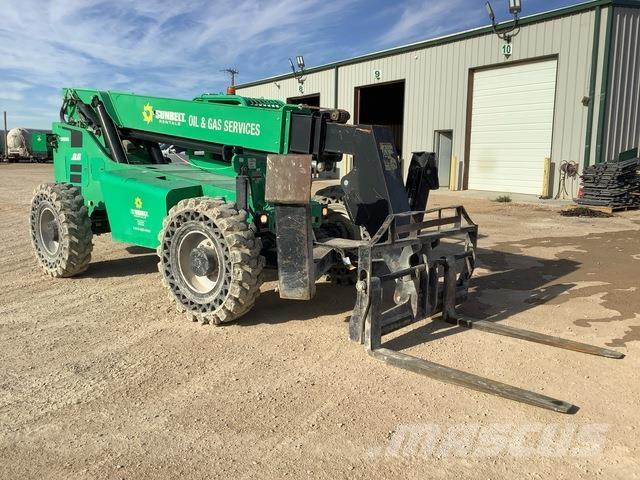 SkyTrak 10042 Sollevatori telescopici