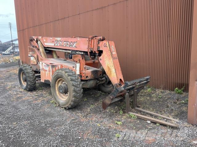 SkyTrak 80422 Sollevatori telescopici