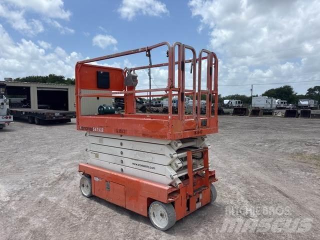 Snorkel S4732E Piattaforme a pantografo