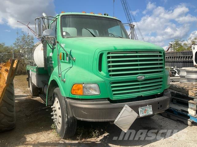 Sterling A9513 Camion autospurgo