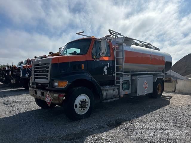 Sterling L7500 Cisterna