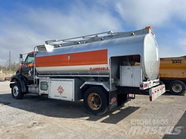 Sterling L7500 Cisterna